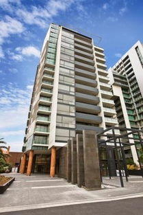 墨爾本圣基爾達路全新一室一廳公寓出租，帶車位，專業物業管理